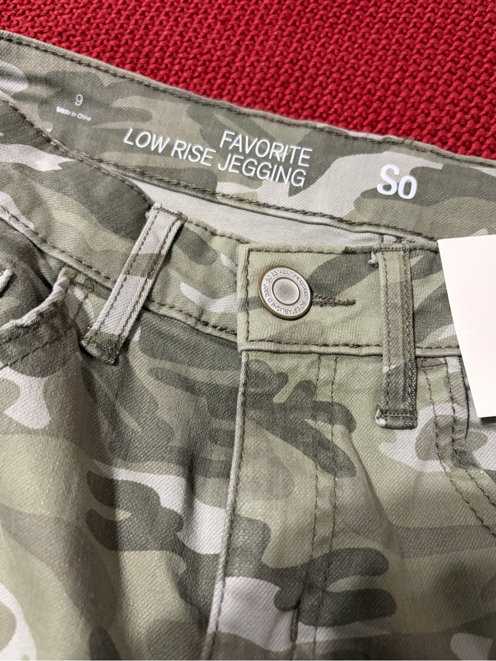 SO Juniors Olive Camo Jeggings - Green Camo - Picture 4 of 9